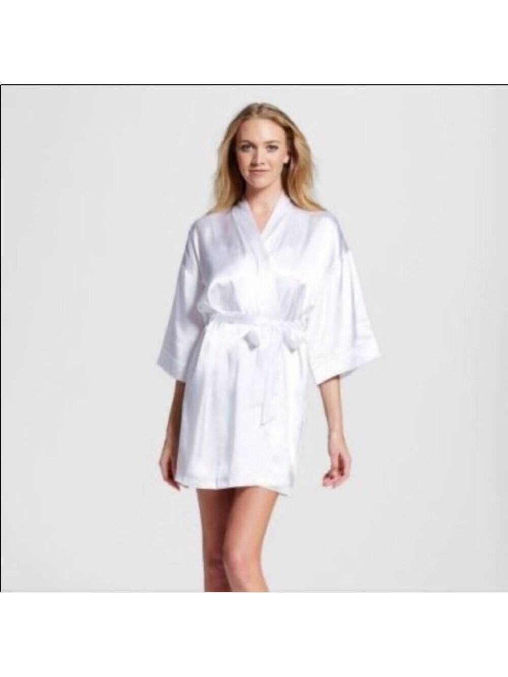 Gilligan & O’Malley white satin Bride robe size M/L